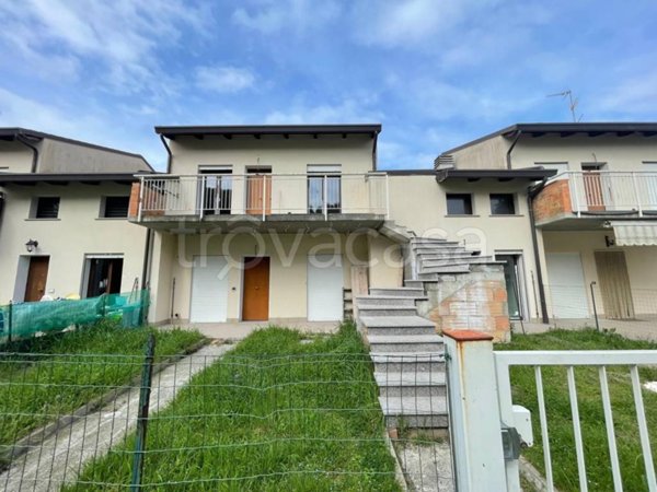 appartamento in vendita a Ravenna in zona Lido Adriano