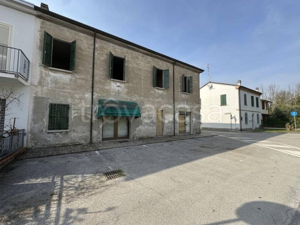 appartamento in vendita a Ravenna in zona Gambellara