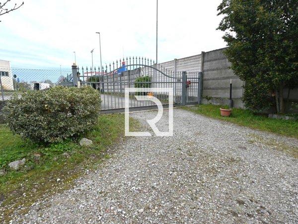 casa indipendente in vendita a Ravenna in zona Ragone