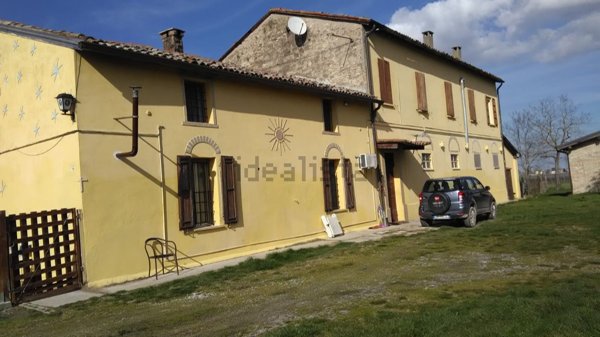casa indipendente in vendita a Ravenna in zona San Pietro in Trento
