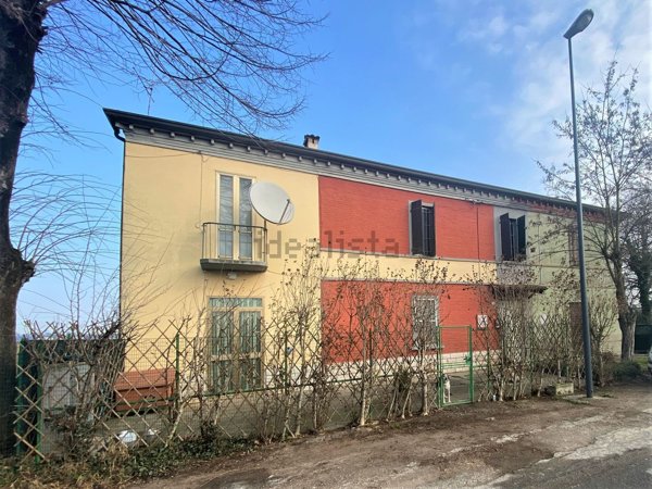 casa indipendente in vendita a Ravenna in zona Santo Stefano