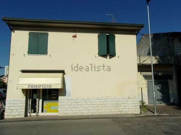 casa indipendente in vendita a Ravenna in zona San Pietro in Vincoli
