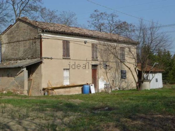 casa indipendente in vendita a Ravenna in zona Santo Stefano