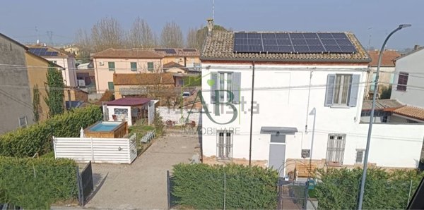casa indipendente in vendita a Ravenna in zona San Marco