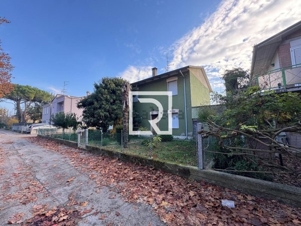 casa indipendente in vendita a Ravenna in zona San Pietro in Vincoli