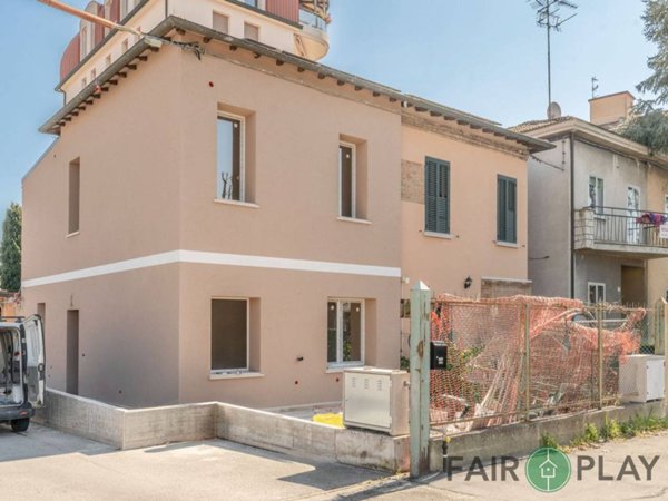 casa indipendente in vendita a Ravenna in zona Centro Storico
