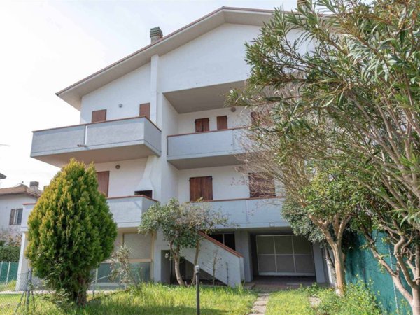 casa indipendente in vendita a Ravenna in zona Classe