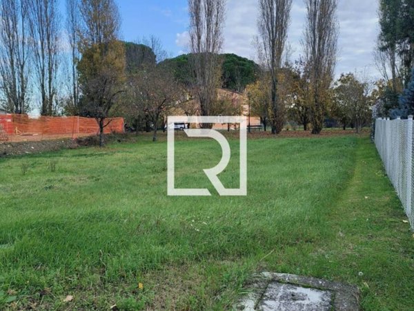 terreno edificabile in vendita a Ravenna in zona Roncalceci