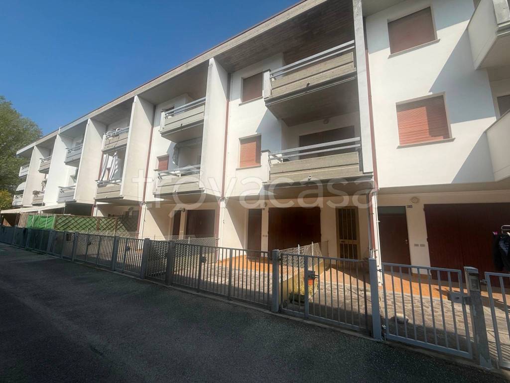 casa indipendente in vendita a Ravenna in zona Punta Marina Terme