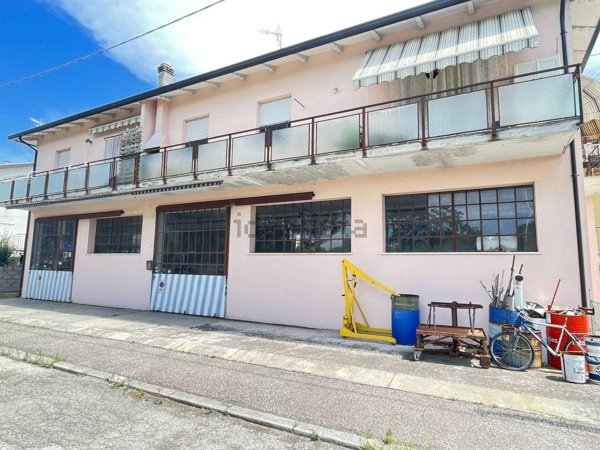appartamento in vendita a Ravenna in zona Porto Corsini