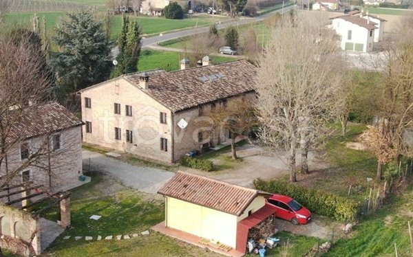 casa indipendente in vendita a Ravenna in zona Santerno