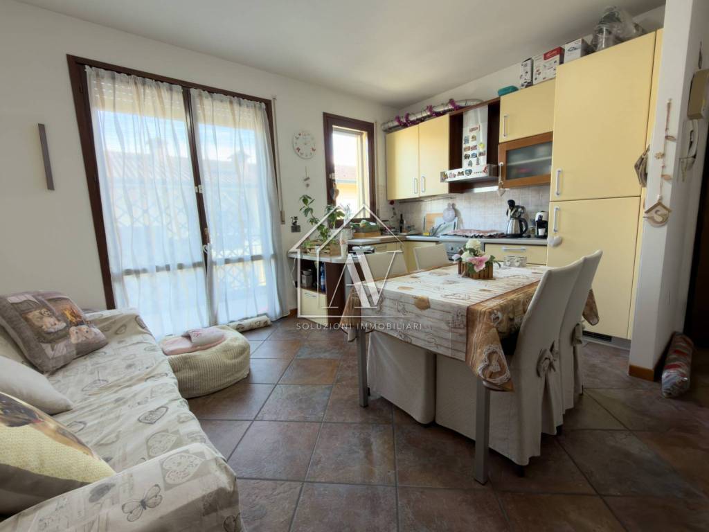 appartamento in vendita a Ravenna in zona Ammonite