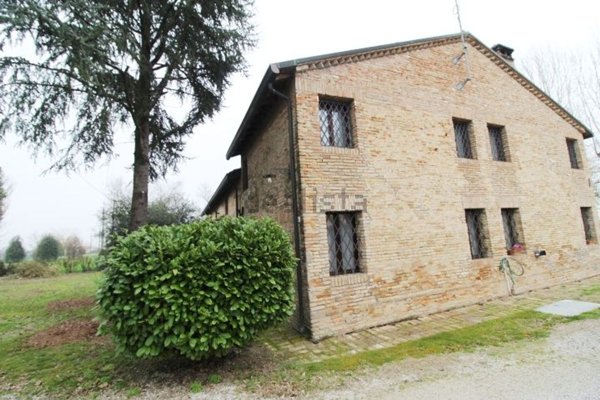 casa indipendente in vendita a Ravenna in zona Santerno