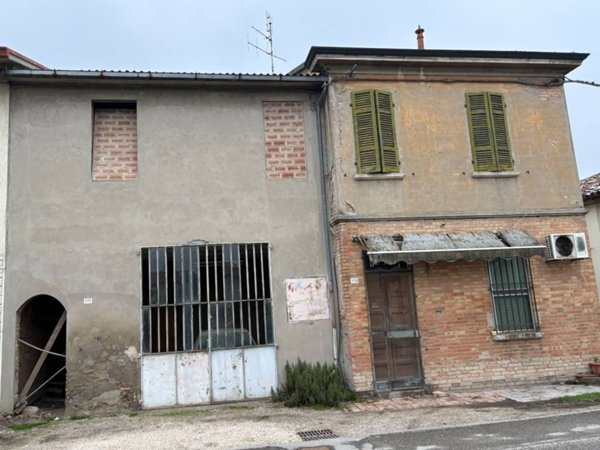 casa indipendente in vendita a Ravenna in zona San Pietro in Vincoli