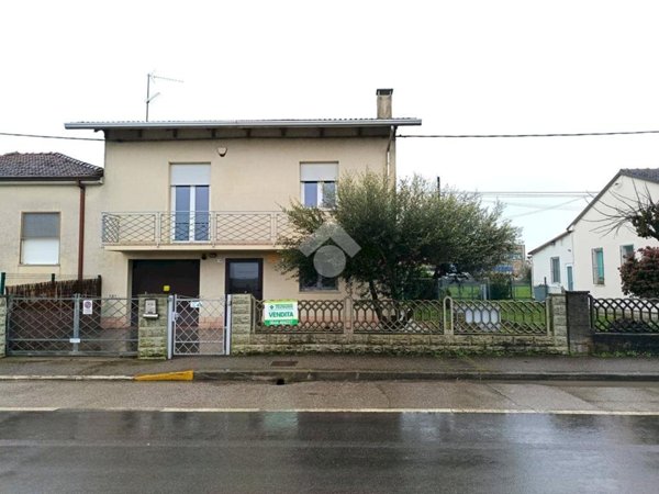 casa semindipendente in vendita a Ravenna in zona Villanova di Ravenna