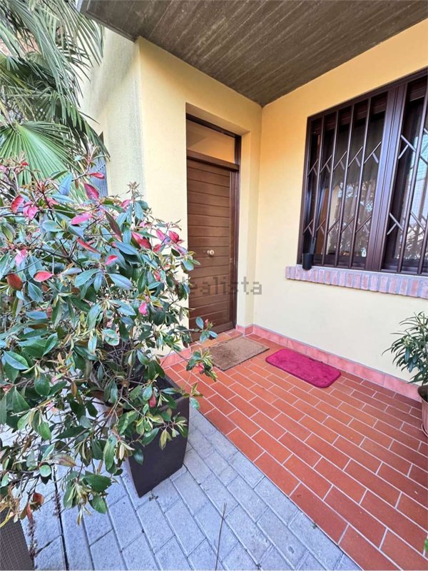 casa indipendente in vendita a Ravenna in zona Sant'Alberto