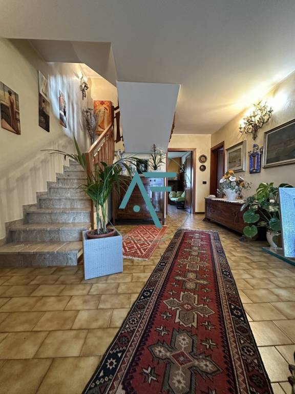 casa indipendente in vendita a Ravenna in zona Porto Fuori
