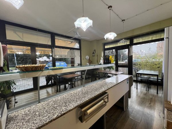 negozio in vendita a Ravenna