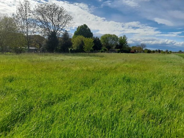 casa indipendente in vendita a Ravenna in zona Mezzano