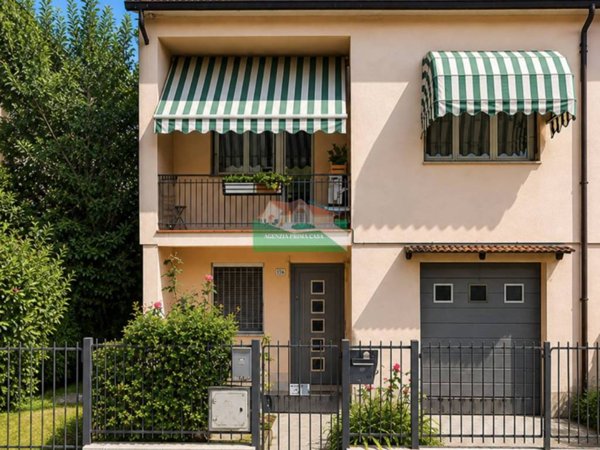 appartamento in vendita a Ravenna in zona Classe