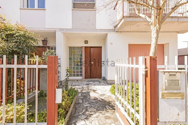 casa indipendente in vendita a Ravenna in zona Centro Storico