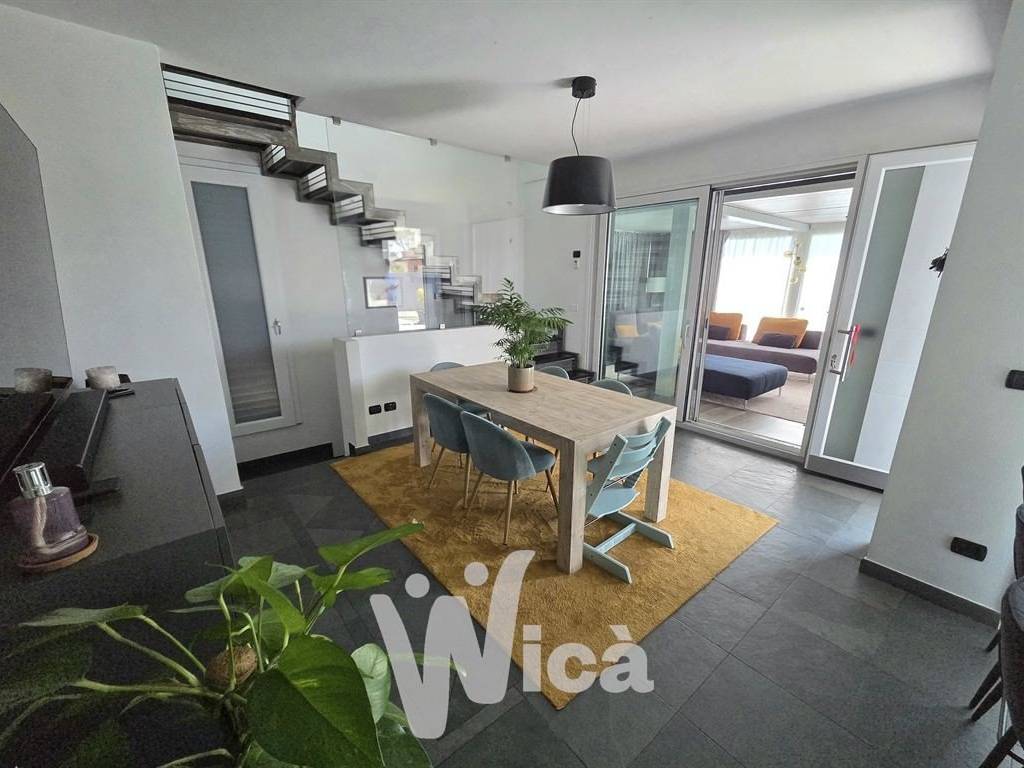 casa indipendente in vendita a Ravenna in zona Centro Storico