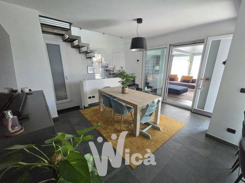 casa indipendente in vendita a Ravenna in zona Centro Storico