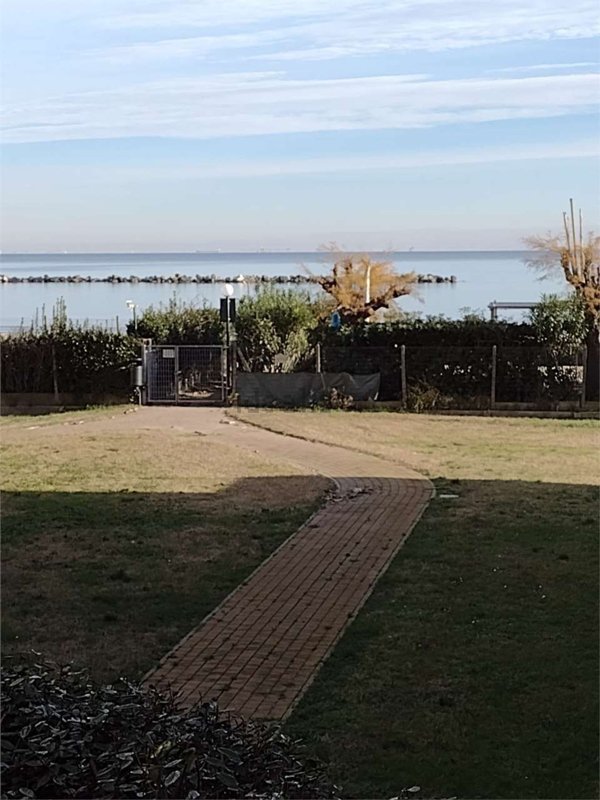 appartamento in vendita a Ravenna in zona Lido Adriano