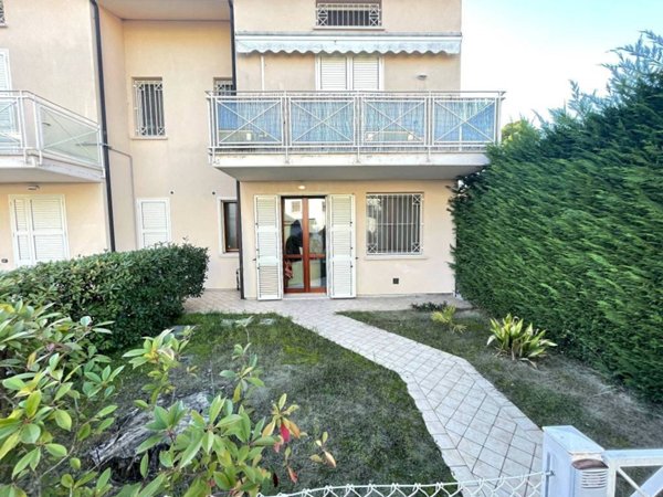 appartamento in vendita a Ravenna in zona Marina Romea