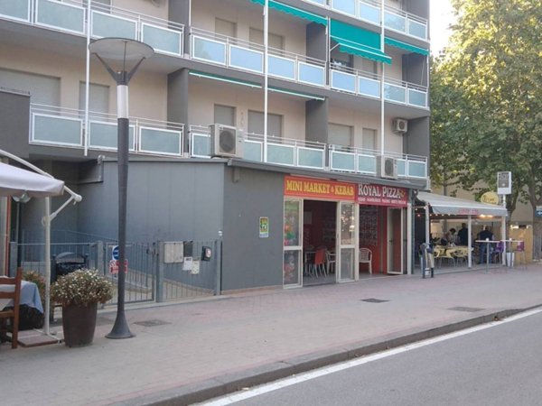 negozio in vendita a Ravenna in zona Lido di Classe