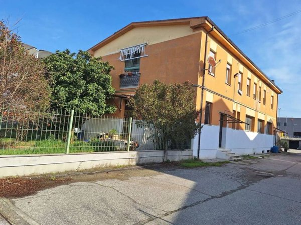 appartamento in vendita a Ravenna in zona Borgo Montone