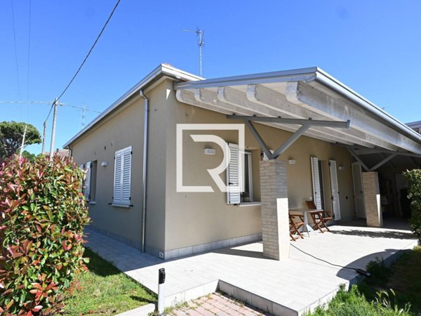 casa indipendente in vendita a Ravenna in zona Piangipane