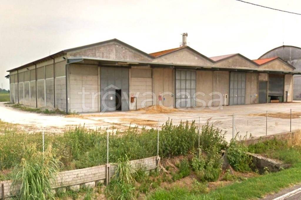 locale commerciale in vendita a Ravenna in zona San Zaccaria