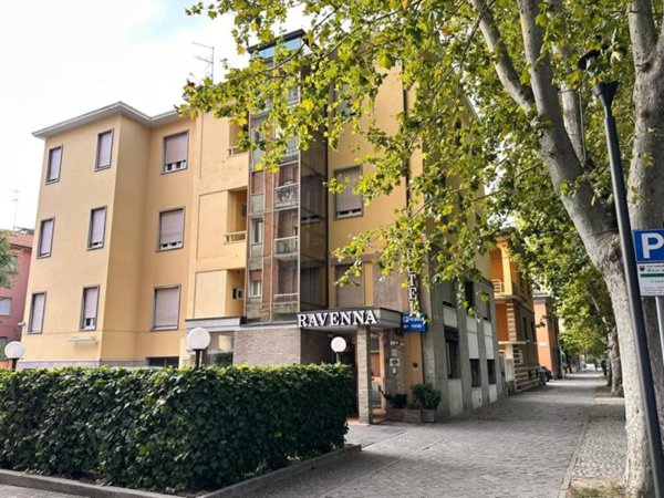 negozio in vendita a Ravenna in zona Centro Storico