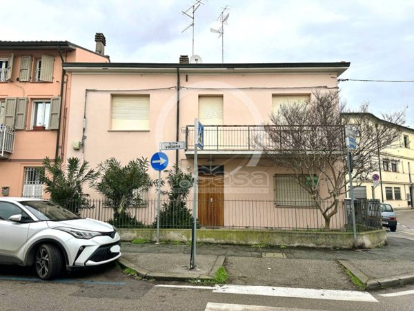 casa indipendente in vendita a Ravenna in zona Centro Storico