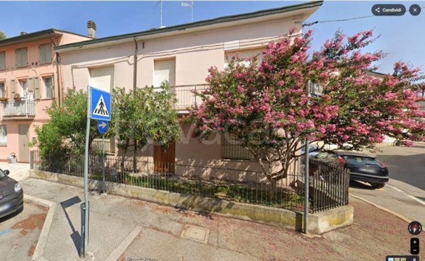 casa indipendente in vendita a Ravenna in zona Centro Storico