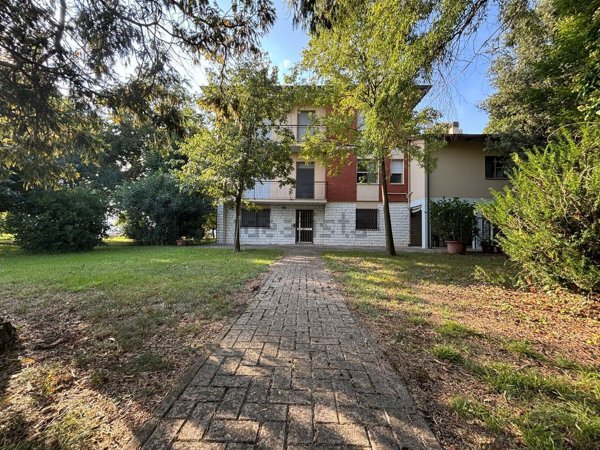 casa indipendente in vendita a Ravenna in zona San Pietro in Campiano