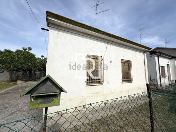 appartamento in vendita a Ravenna in zona Classe