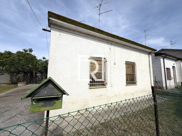 appartamento in vendita a Ravenna in zona Classe