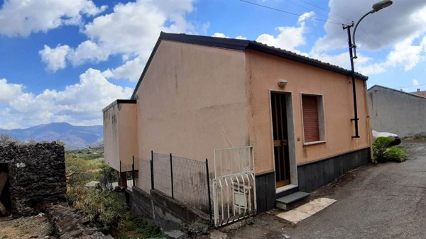 casa indipendente in vendita a Ravenna in zona Castiglione di Ravenna