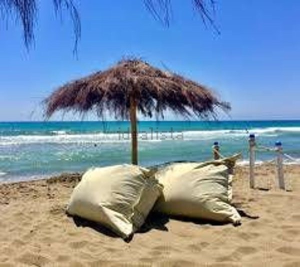 negozio in vendita a Ravenna in zona Lido di Savio