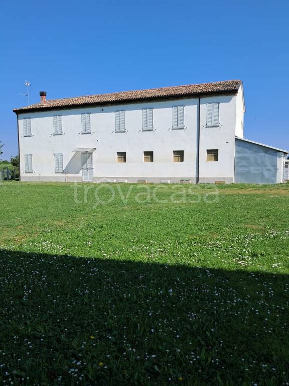 casa indipendente in vendita a Ravenna in zona Sant'Alberto