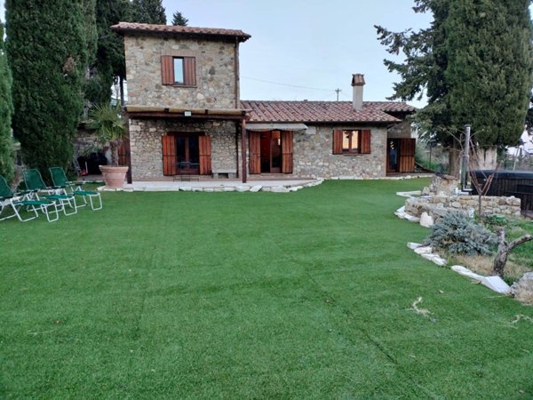 casa indipendente in vendita a Ravenna in zona Castiglione di Ravenna