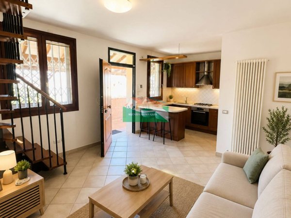casa indipendente in vendita a Ravenna in zona Centro Storico