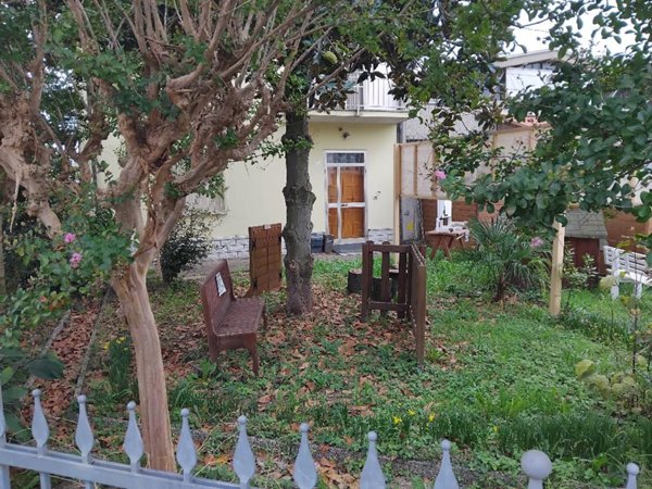 casa indipendente in vendita a Ravenna in zona Madonna dell'Albero