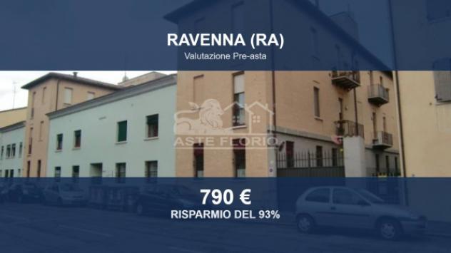 locale commerciale in vendita a Ravenna in zona Centro Storico