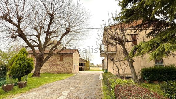 casa indipendente in vendita a Ravenna in zona San Pietro in Campiano