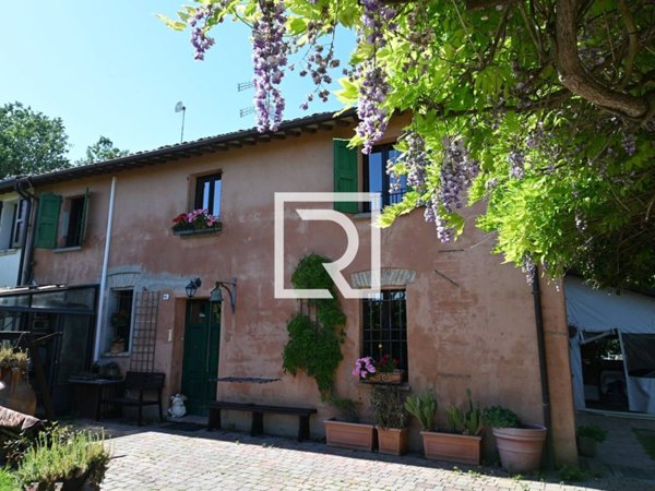 casa indipendente in vendita a Ravenna in zona Sant'Alberto