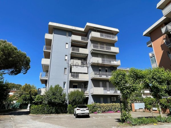 appartamento in vendita a Ravenna in zona Lido Adriano