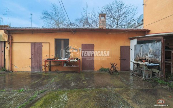 casa indipendente in vendita a Ravenna
